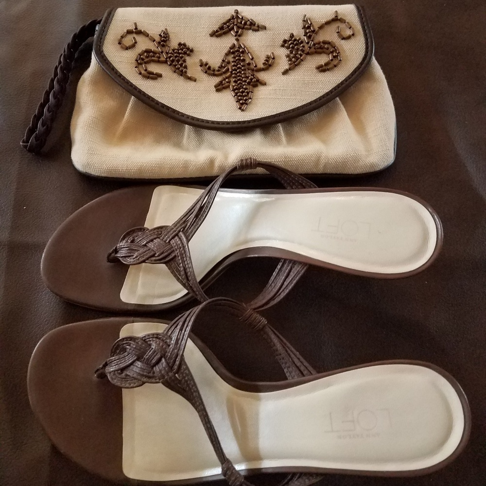 Ann Taylor Loft kitten heeled leather sandles